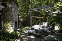 Elegant 5Br All Ensuite. Assoc Pool, Private Hot Tub. Walk to Beach!