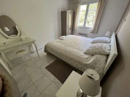 Tarascon VILLA RENTAL - DISTRICT ST GABRIEL