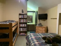 1 bedroom + loft bedroom just off Giant Steps lift