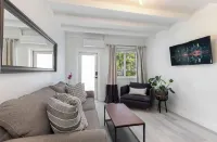 Rustic Cozy Haven - 1 bedroom Las Olas in FORT LAUDERDALE -  Apartamentos vacacionales