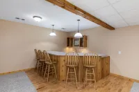 Cabin in Green Lake ! Hotels in Brooklyn