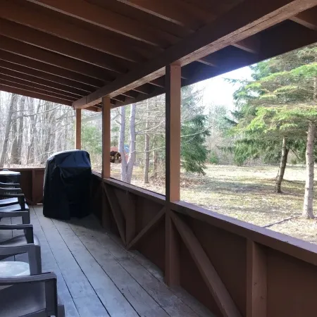 Adirondack Style Lodge - Minutes from Keuka Lake, Wineries. Very Private.