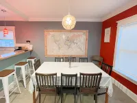 The Goshen House - close to downtown with hot tub