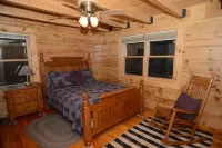 Riverfront Cabin: Relax and Renew on the New River Hotels in Bald Mountain