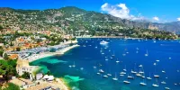 Two-bedroom apartment in the heights of Nice: Small chalet with private garden.