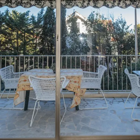 Riviera at its Best: Elegant and Exceptional 5-Star-Rated 1BR w/ Beachfront+Pool