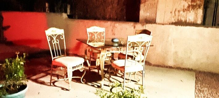 The Moriah- An exquisitely decorated home with an 1800's look located in town. Hotels in Tombstone