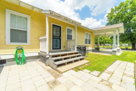 High Speed Internet-Coffee Bar-Large Private Yard-Cozy