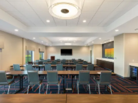 瑟克爾維爾歡朋酒店 瑟克爾維爾酒店