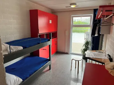Herdersbrug Youth Hostel Hotel dekat Poldermolen Meetkerke