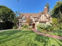 Timeless Tudor With Game Rooms & Hot Tub!
