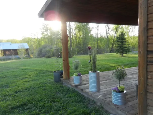 Gallatin River Cabin between Bozeman and Big Sky. Hotels in Four Corners