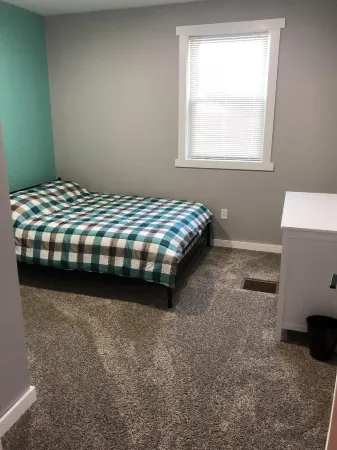 Newly renovated home with an open and spacious floor plan! <br> Отели в г. Адамс Тауншип