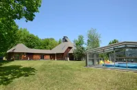 UNIQUE! 40 Pvt. Ac. Fireplace, Grill, Enclosed Heated Pool & Hot Tub