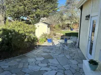 Coastal Comfort with Short Walk to Bluffs and Beach Hotels near Cozzolino's Christmas Trees