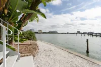 Waterfront Seaside Chic #3 Clearwater Beach.