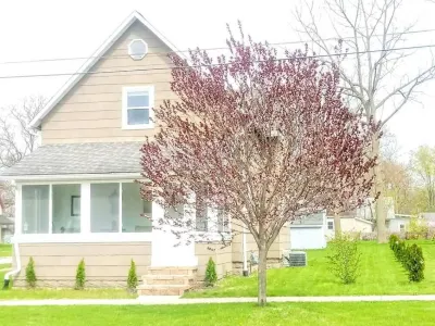 Downtown, close to everything, family friendly, newly renovated.