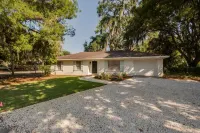Ideal Location in Downtown Bluffton  ~Just Steps to the May River - 3-Star