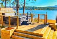 Lake Hamilton Retreat -- Sleeps 24 with Dock  & Views