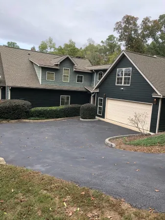 Beautiful Lake Martin 5 br—Great Central Location