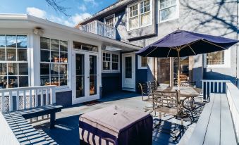 Chicago property image three