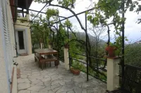 Sea view villa with garden and 2 terraces near Monaco Hotels near Trophy of Augustus
