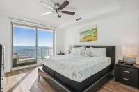 Oceanfront Condo with Pool,Sauna,Gym in Jacksonville Beach Hotels near Jacksonville Beach