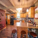 Snow Owl Chalet - Dover,  4-Bd 3-Bth - 10 Min. - Mt Snow! Saltwater Hot Tub!