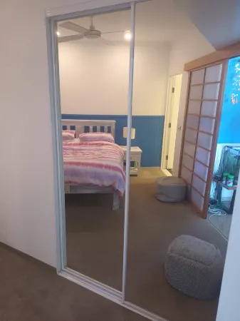 Backpacker’s Waterfront Stay at Shoal Bay Stayz with Dave& Stays Отели рядом с достопримечательностью «Tomaree Head Summit walk»