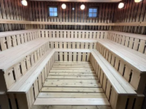 Sukimuland Hotel di Kobayashi