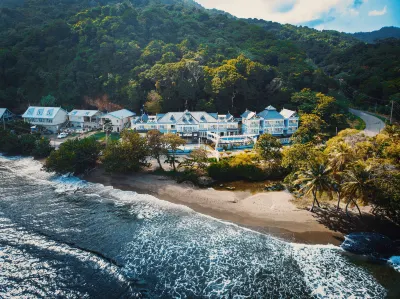 Manta Lodge Resort, Ascend Hotel Collection Speyside Lookout附近的飯店