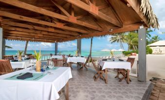 Moana Sands Beachfront Villas