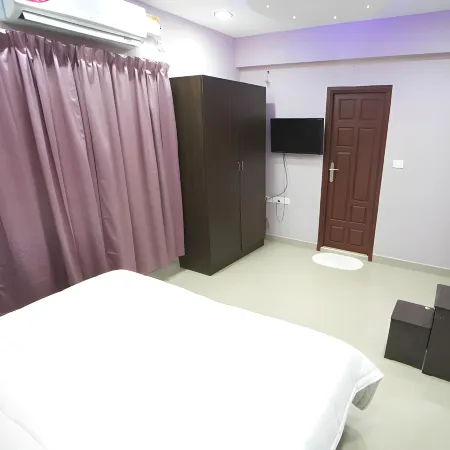 Max Classic Serviced Apartment