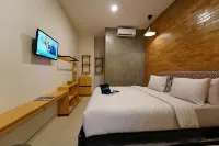 Density Living Hotels in Terban