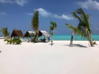 Old Town Inn Maldives - Bãi biển