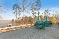 BIG WATER views in Abbeville: 3BR, Master Ste, Hot Tub, Ice Machine, Beach Area