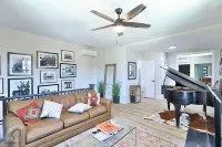Baby Grand Bungalow in the Historic Downtown SoDa District