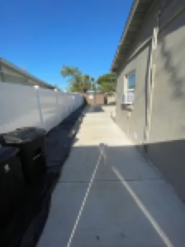 Beautiful room in prime location