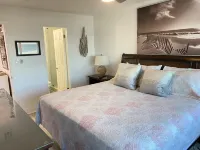 Newly remodeled! Building sits right on the sand! Message for discounted rates!