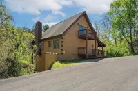 Serenity Now at Douglas Lake-Pet Friendly-Hottub-Pool table, Ping Pong, Foosball Hotels near Sims Point