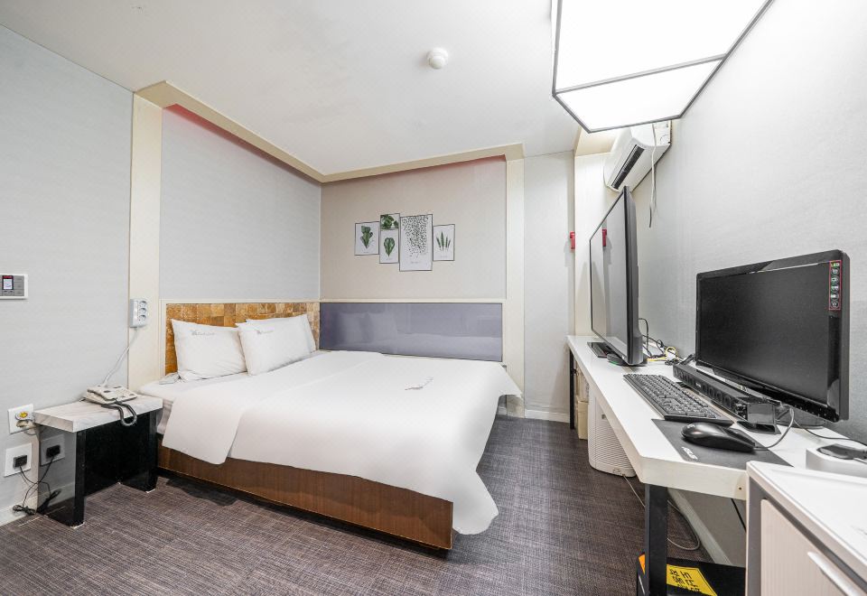 Donkihot Hotel Over view