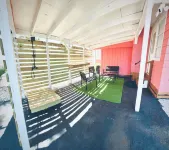 Freshly renovated 2-bedroom house in beautiful Bradenton with WiFi, AC Hotel a Bradenton