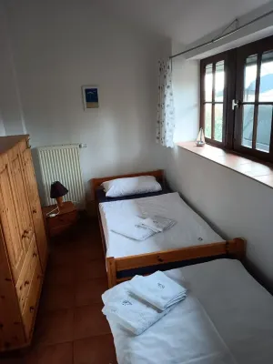 Aalhaus Wustrow apartment to the meadow 900 m to the beach