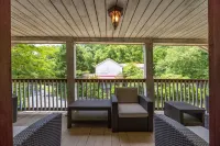 Bliss Point Farm and B&B, LLC Hotels in Greene County