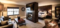 Ironworks Hotel - parking