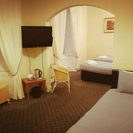 Victoria Hotel
