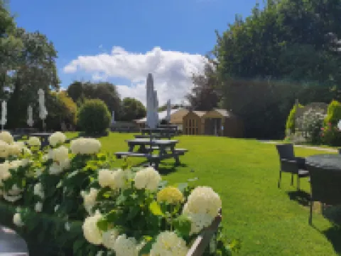 Dragon Inn Hotels in Crickhowell