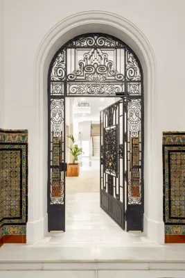 Casa Sevilla 1920 Suites by Época - Homestays