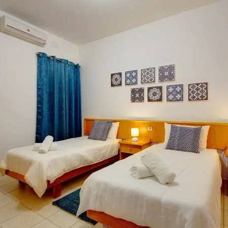 Valletta and Harbour Views Apartment in Central Sliema