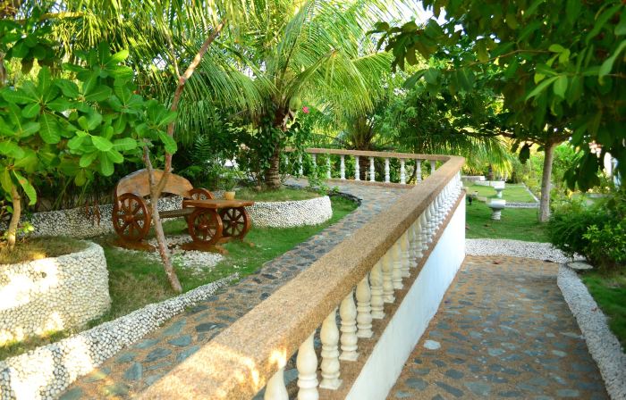 Eden Resort